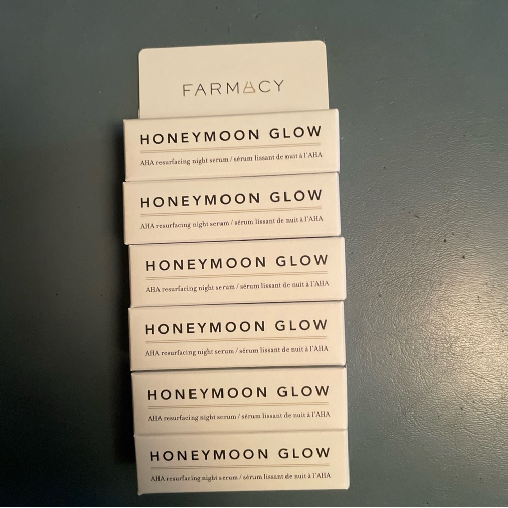 ✨ FARMACY 6-Honeymoon Glow AHA BHA Hyaluronic Acid - 5mL Travel Size✨